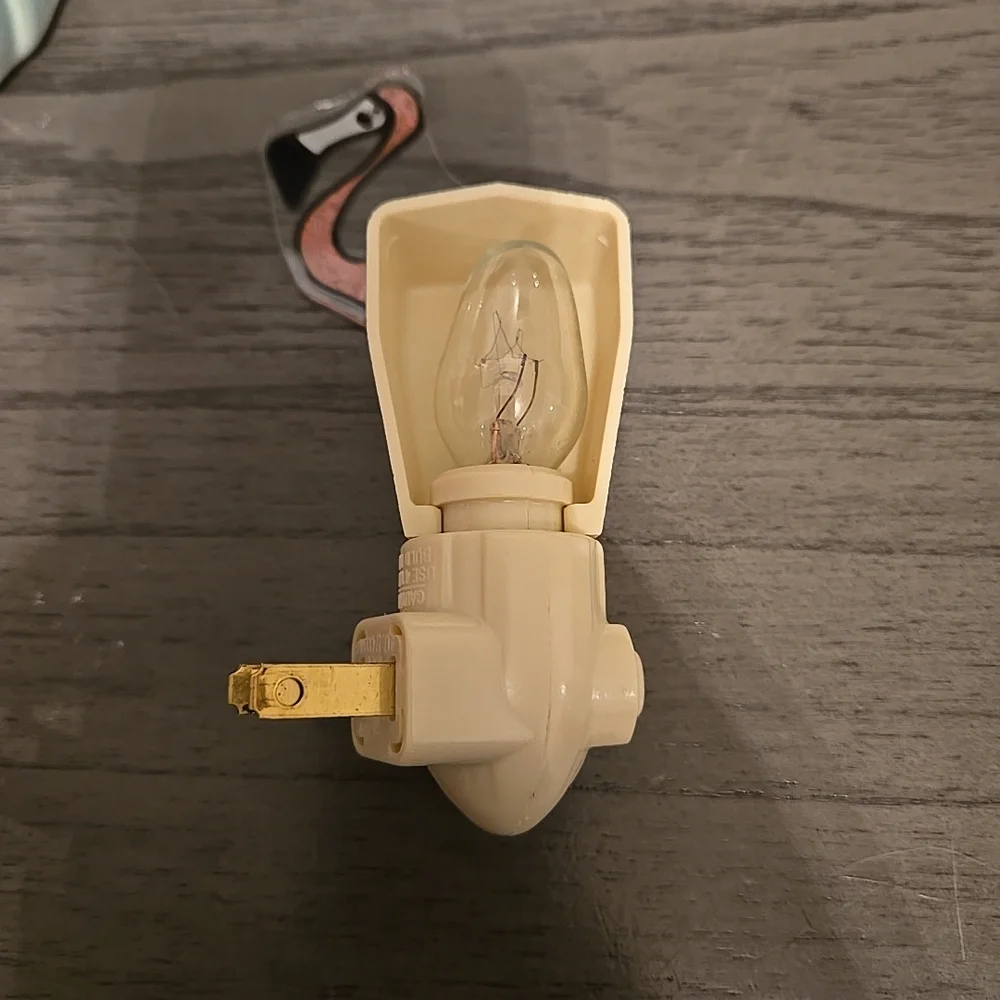 Pink Flamingo Vintage  Ceramic Lotion/soap Pump Figurine With Night Light 80s